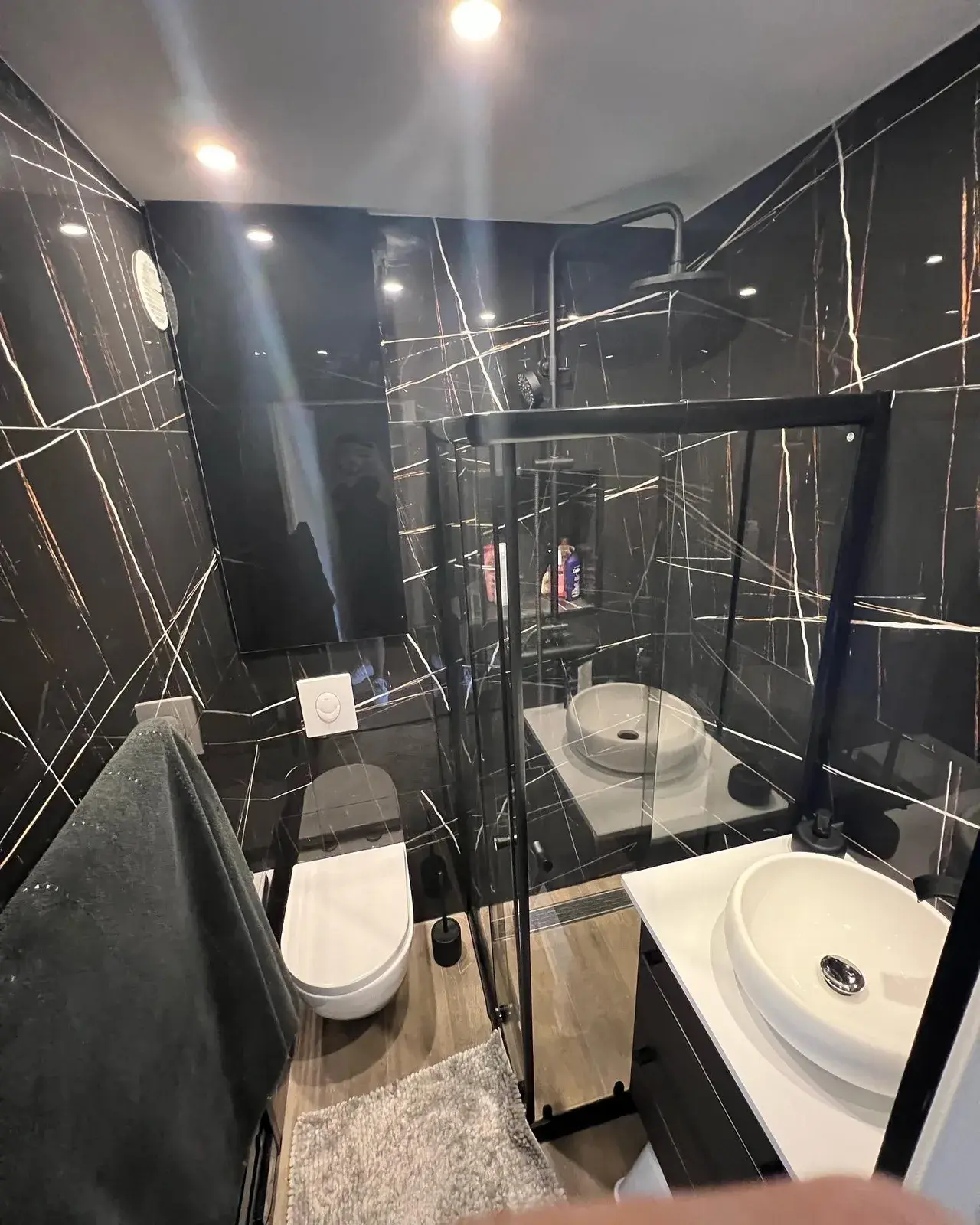 Salle de bain contemporaine